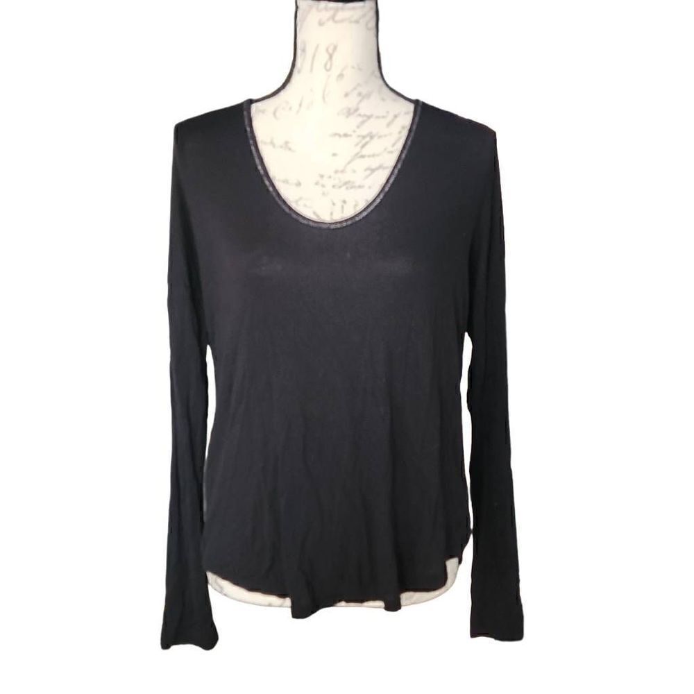 Express Women's Size XS Black Soft V-Neck Long Sleeve T-shirt
